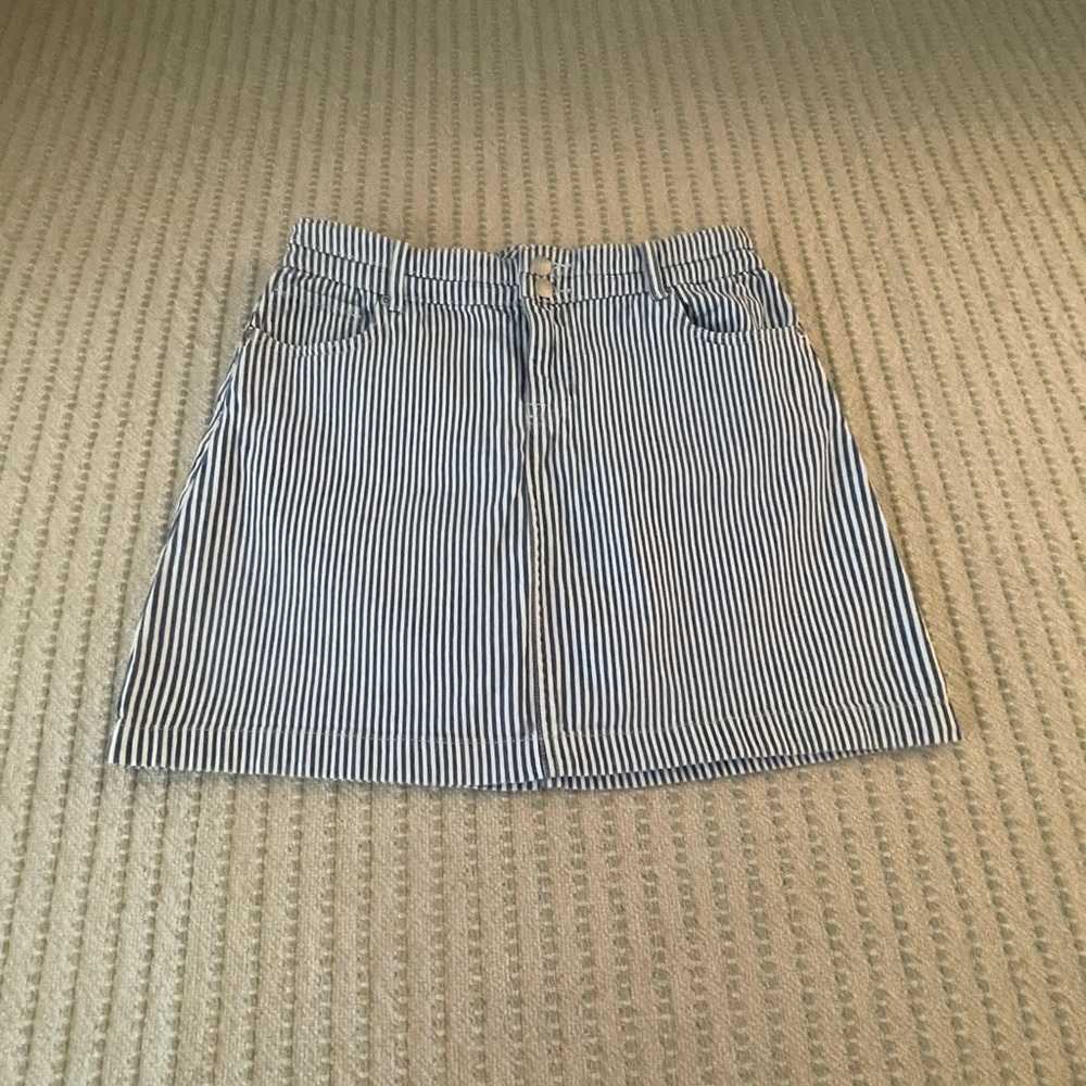 Maunces - Blue and White Striped Mini Skirt - Size: 10